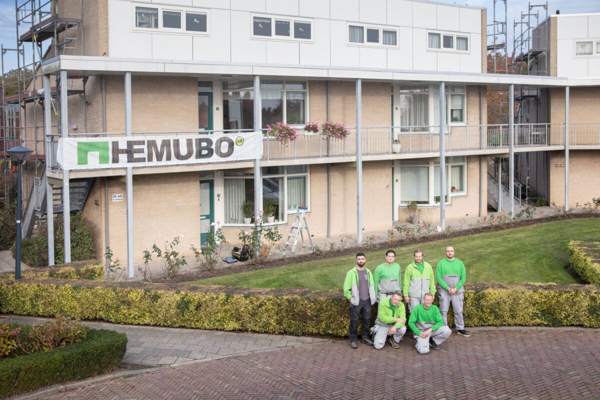 Woonzorg en Hemubo knappen seniorenwoningen in Blokker op