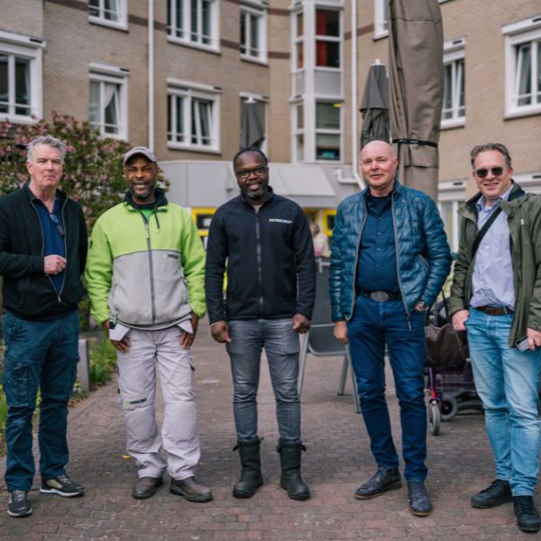 Hemubo en Woonzorg an links naar rechts: Charles Beijne, John Pinas, Michaël Rotsburg, Herman Kupper, Arjen de Jong.